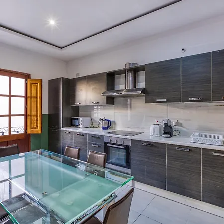 Stylish 2br With Balconies In St Julians By 360 Estates *